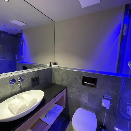 Hotel Alpin Lifestyle Loewen & Strauss 4*