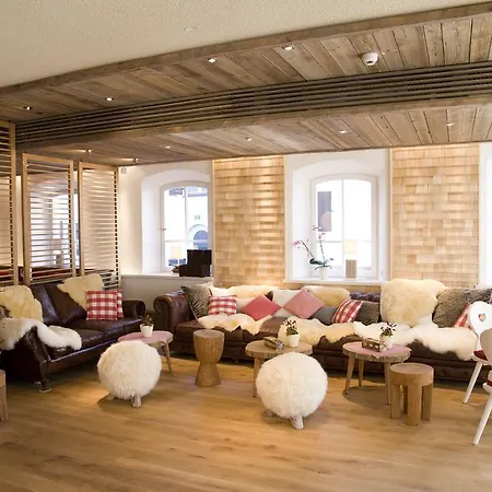 Hotel Alpin Lifestyle Loewen & Strauss 4*
