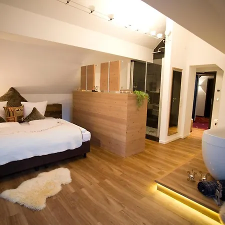 Alpin Lifestyle Loewen & Strauss Hotel 4*
