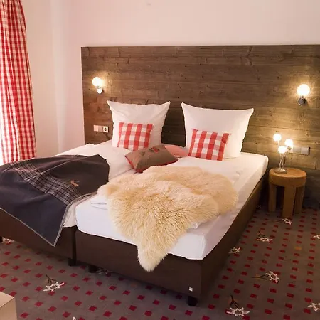 Alpin Lifestyle Loewen & Strauss Hotel 4*